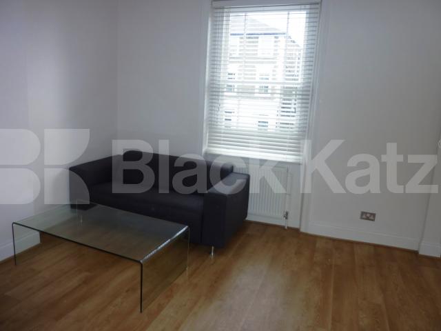 			NEW INSTRUCTION!, 1 Bedroom, 1 bath, 1 reception Flat			 Agar Grove, CAMDEN SQUARE